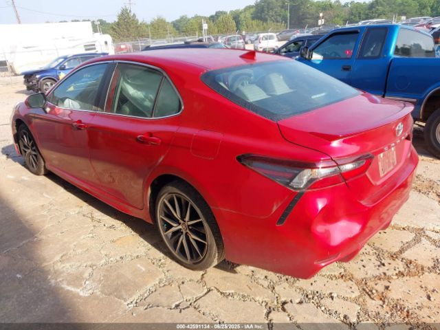 2022 TOYOTA CAMRY 4T1G11AK2NU071553 Photo 2