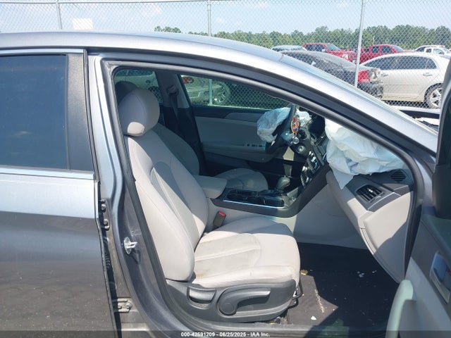 5NPE24AF1JH700303 Hyundai gdi theta-ii