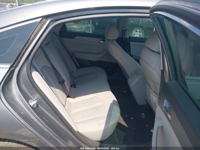 5NPE24AF1JH700303 Hyundai gdi theta-ii