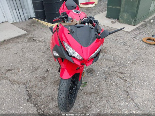 JKAEXKH1XMDAA4638 Kawasaki 2021