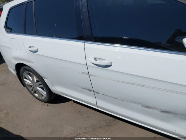 3VWCA7AU5FM509797 Volkswagen 2015