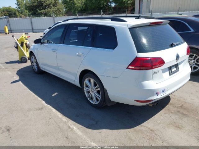 3VWCA7AU5FM509797 Volkswagen 2015
