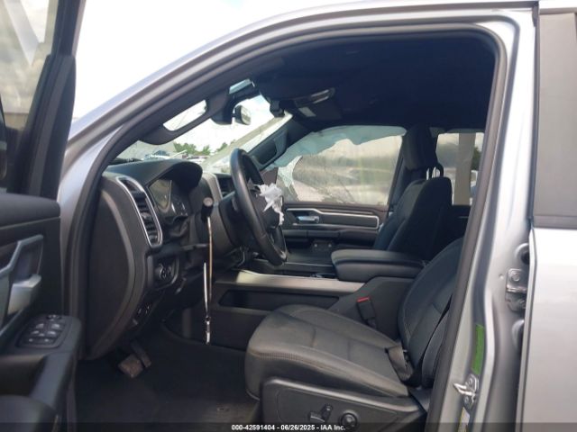 2020 RAM 1500 1C6RREFT6LN405841 Photo 4