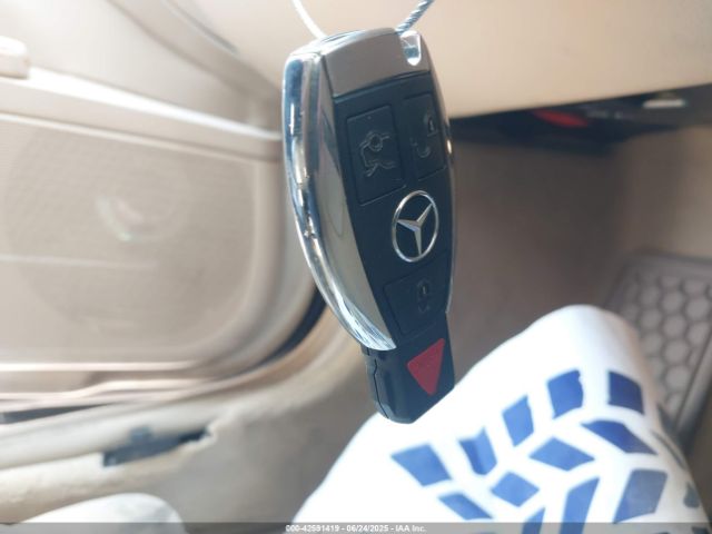 2011 MERCEDES-BENZ S 550 WDDNG7BB6BA400575 Photo 10