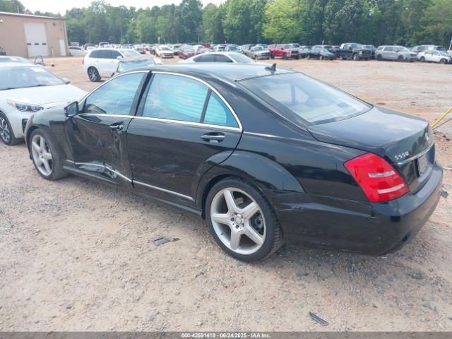 2011 MERCEDES-BENZ S 550 WDDNG7BB6BA400575 Photo 2