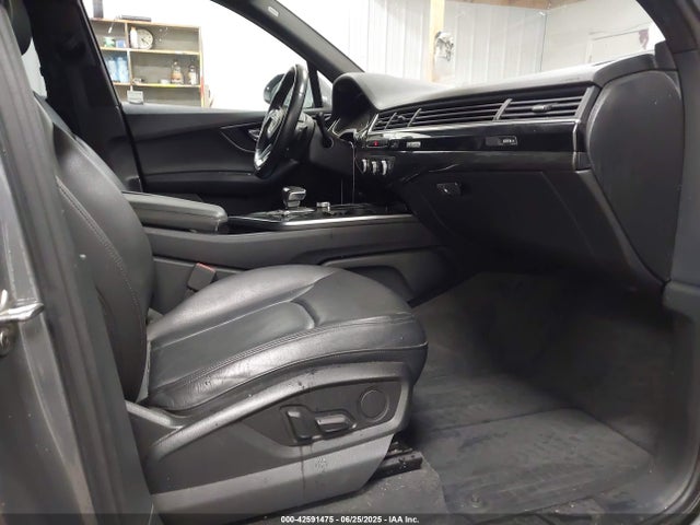 2017 AUDI Q7 WA1AHAF70HD038754 Photo 4