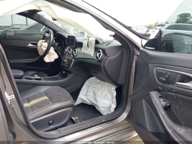 2014 MERCEDES-BENZ CLA 250 WDDSJ4EB8EN026904 Photo 4