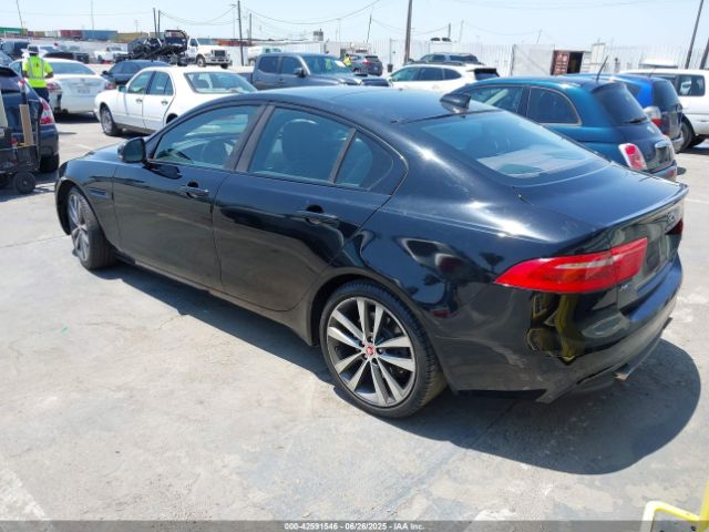 2017 JAGUAR XE SAJAE4BG1HA957610 Photo 2