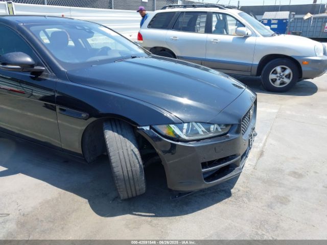2017 JAGUAR XE SAJAE4BG1HA957610 Photo 5