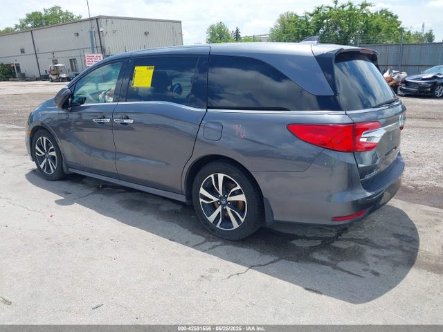 Honda j35y7 2018 5FNRL6H96JB010877 Image 3