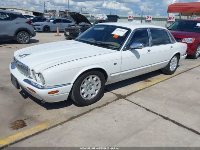 1998 JAGUAR XJ8 SAJKX6244WC842758 Photo 1