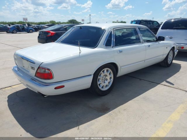 1998 JAGUAR XJ8 SAJKX6244WC842758 Photo 3