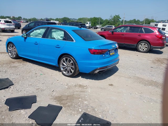 2021 AUDI A4 WAUEAAF42MN010750 Photo 2
