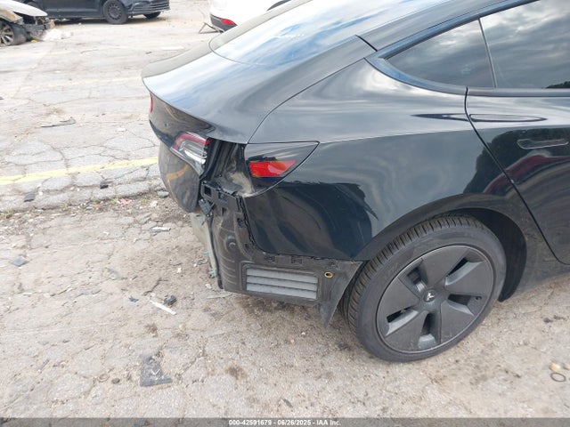 Tesla 2023 2023 5YJ3E1EA2PF565710 Image 19