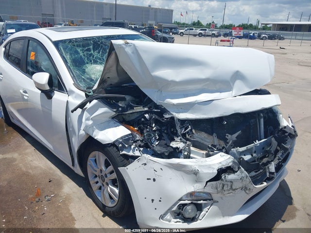 3MZBM1V70GM257463 Mazda pe