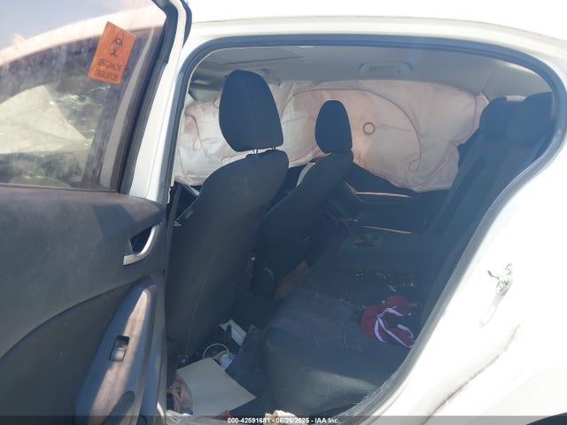 3MZBM1V70GM257463 Mazda pe