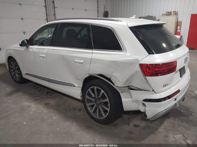 2017 AUDI Q7 WA1VAAF72HD017300 Photo 2