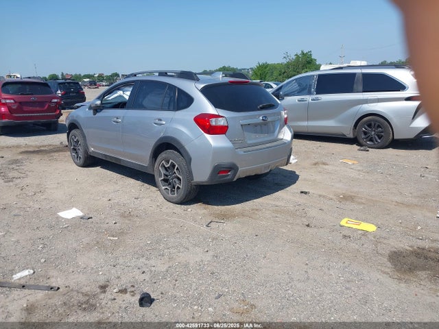 Subaru naturally aspirated 2016 JF2GPANC1G8328026 Image 3