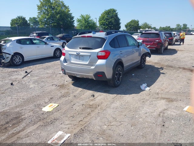 Subaru naturally aspirated 2016 JF2GPANC1G8328026 Image 4