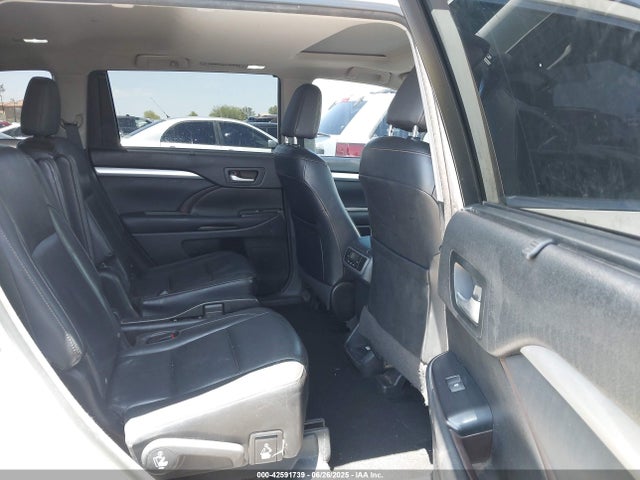 5TDKKRFH5FS061693 Toyota 2gr-fe