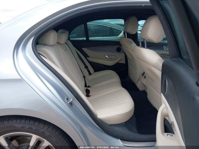 W1KZF8EB9MA934226 Mercedes-Benz m264