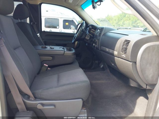 2013 CHEVROLET SILVERADO 1500 1GCRKSE76DZ414100 Photo 4