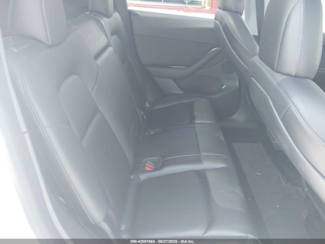 2021 TESLA MODEL Y 5YJYGDED3MF173455 Photo 7