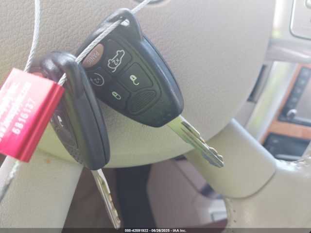 2008 CHRYSLER ASPEN 1A8HX58278F152151 Photo 10