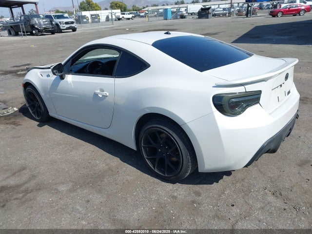 Scion 2014 2014 JF1ZNAA11E8702655 Image 3