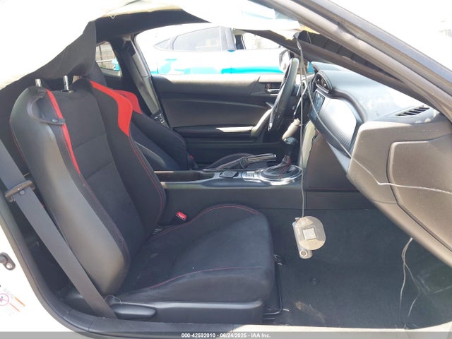 Scion 2014 2014 JF1ZNAA11E8702655 Image 5