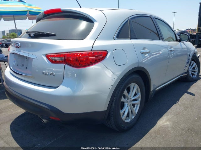 JN8CS1MU5HM141486 Infiniti 2017