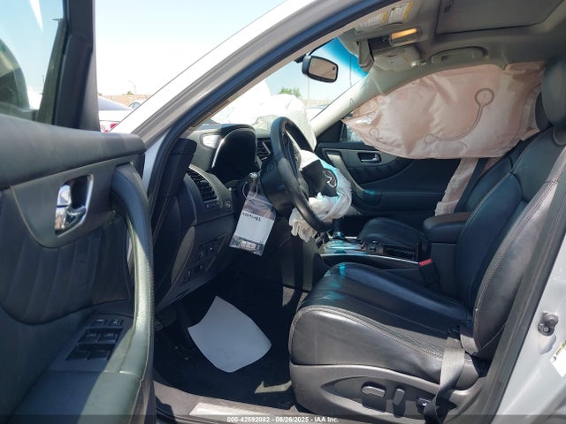 JN8CS1MU5HM141486 Infiniti 2017