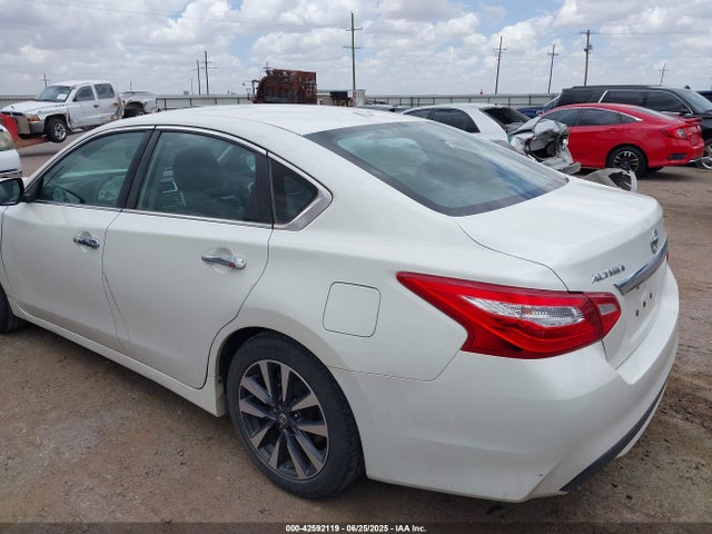 1N4AL3AP7HC209907 Nissan 2017