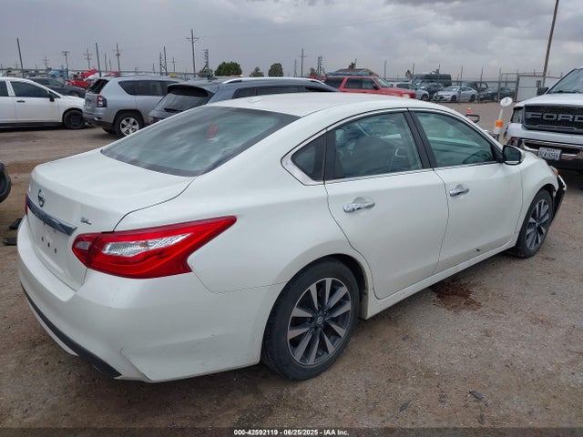 1N4AL3AP7HC209907 Nissan 2017