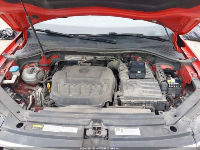 2018 VOLKSWAGEN TIGUAN 3VV4B7AX5JM002424 Photo 9