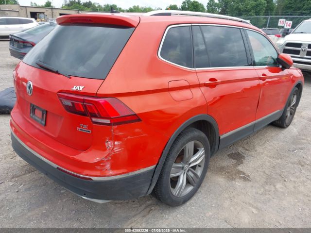 2018 VOLKSWAGEN TIGUAN 3VV4B7AX5JM002424 Photo 3
