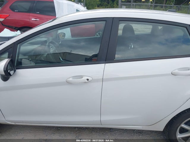 Ford 2019 2019 3FADP4EJ2KM150669 Image 14