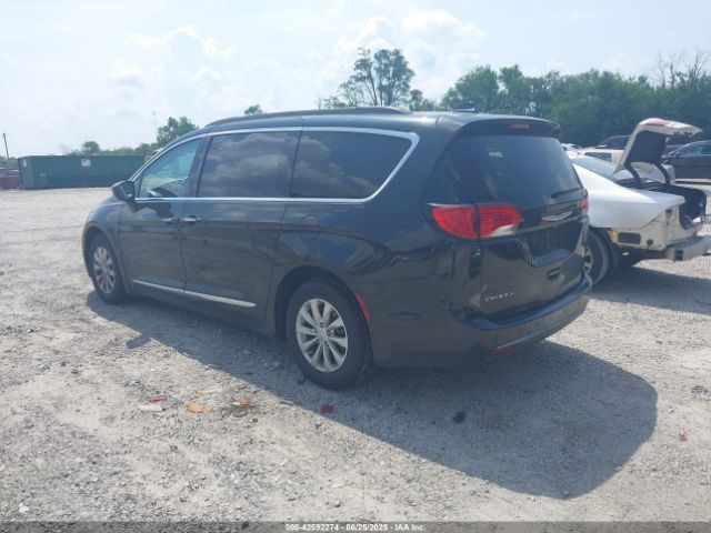 2017 CHRYSLER PACIFICA 2C4RC1BGXHR535224 Photo 2