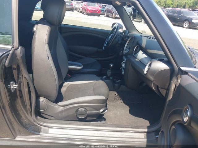 2009 MINI COOPER WMWMR33599TJ94357 Photo 4
