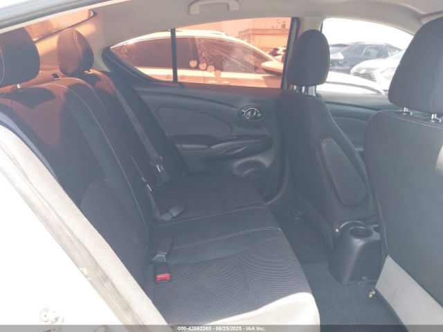 3N1CN7AP5FL847906 Nissan 2015