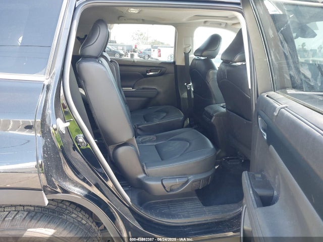 5TDHZRAH7NS137104 Toyota 2gr-fks