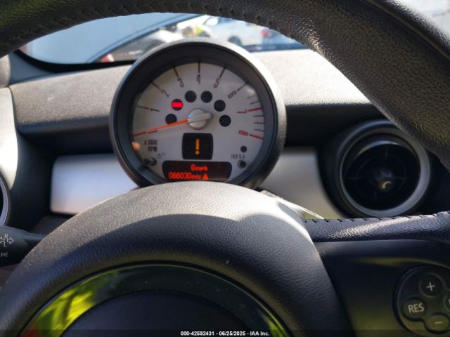 2012 MINI COOPER WMWSX1C57CT300216 Photo 6