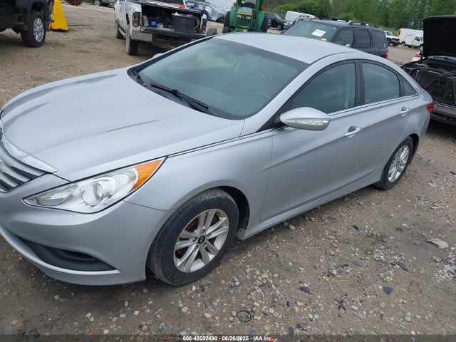 Hyundai gamma 2014 5NPEB4AC8EH884327 Image 2
