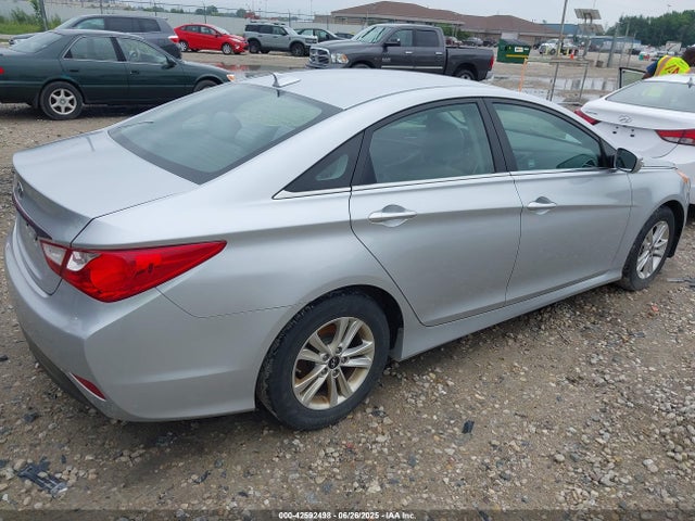 Hyundai gamma 2014 5NPEB4AC8EH884327 Image 4