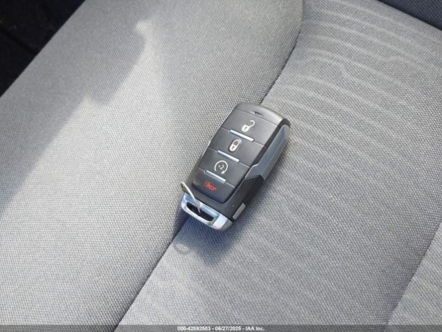 2022 RAM 1500 1C6SRFFT6NN446772 Photo 10