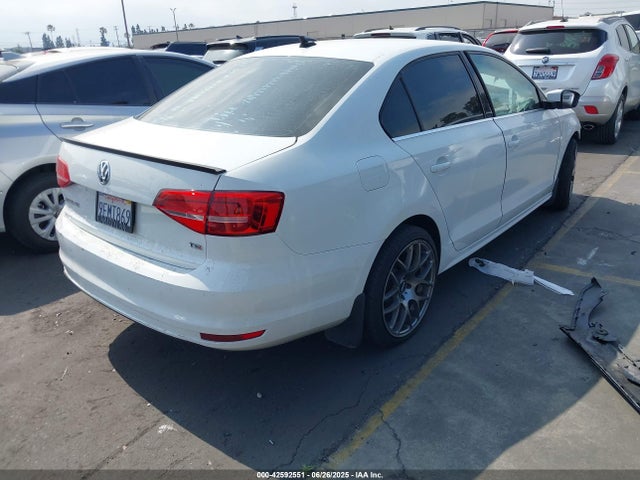 3VWD17AJ3FM330782 Volkswagen 1.8t