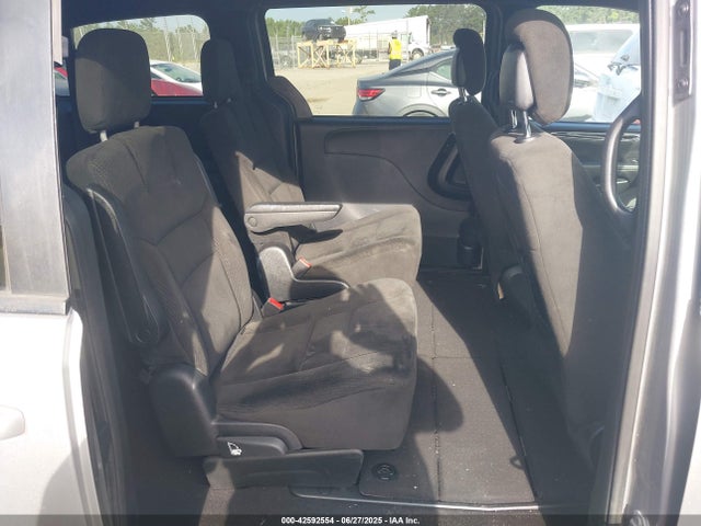 2C4RDGBG8GR389016 Dodge Grand Caravan