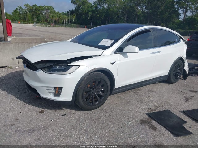 2017 TESLA MODEL X 5YJXCAE29HF077467 Photo 1