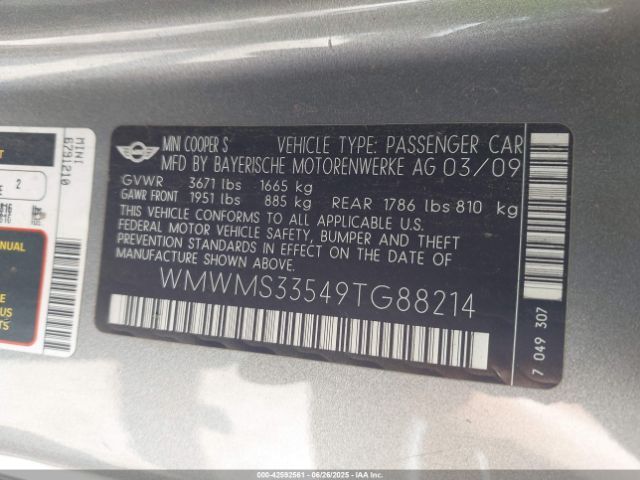 2009 MINI COOPER S WMWMS33549TG88214 Photo 8