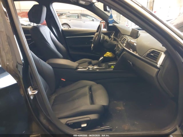 WBA8D9G32HNU61515 BMW 330I